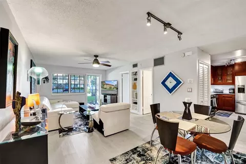 1930 NE 2nd Ave #102L, Wilton Manors, FL 33305