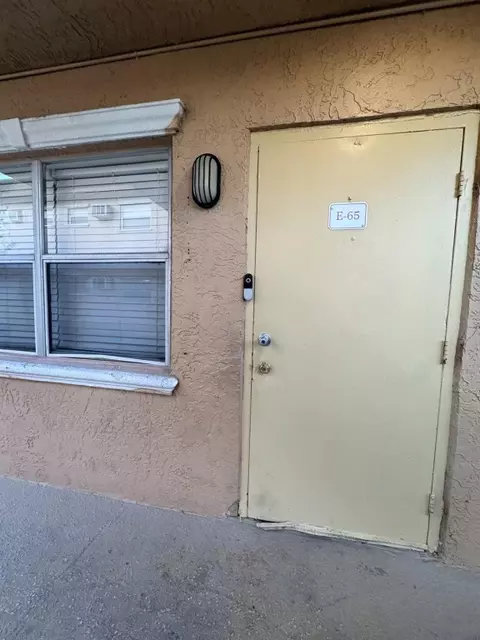 101 NE 41st St #65E, Oakland Park, FL 33334