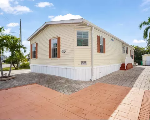 1911 SW 87th Ter, Davie, FL 33324