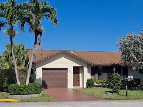 2377 SW 16th Dr, Deerfield Beach, FL 33442