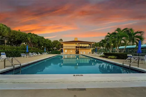 5340 NW 2nd Ave #PH-26, Boca Raton, FL 33487