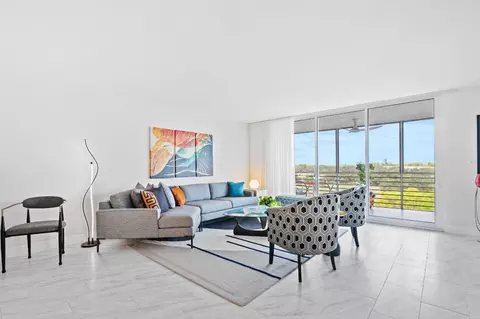 3505 Oaks #506, Pompano Beach, FL 33069