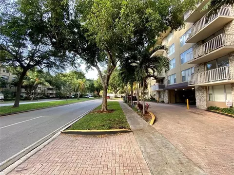 1805 Sans Souci Blvd #403, North Miami, FL 33181