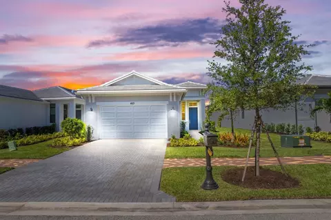 423 SE Via Sangro, Port Saint Lucie, FL 34952