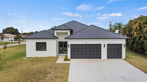 623 SE Dean, Port Saint Lucie, FL 34984