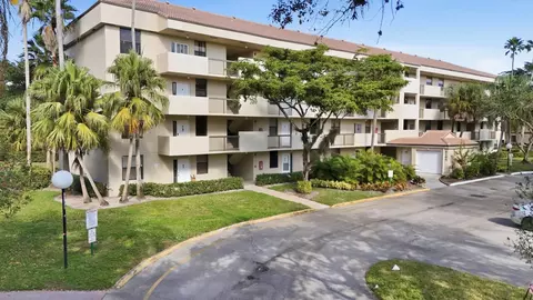 3100 NW 42nd Ave #D201, Coconut Creek, FL 33066