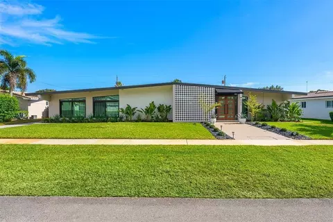 Undisclosed, Hollywood, FL 33021