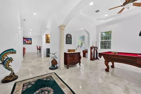 400 NE 8th Ave, Fort Lauderdale, FL 33301