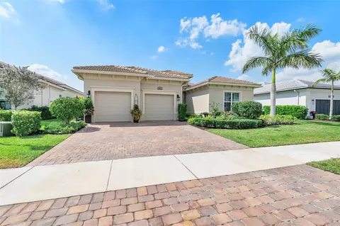 8674 SW Flutto Way, Port Saint Lucie, FL 34987