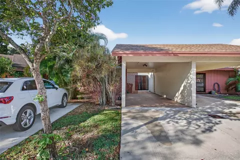 1804 Tamarind, Coconut Creek, FL 33063