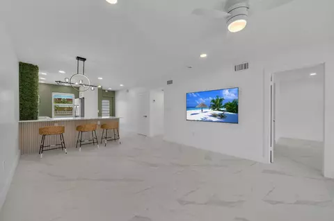 9818 Marina Blvd #1225, Boca Raton, FL 33428
