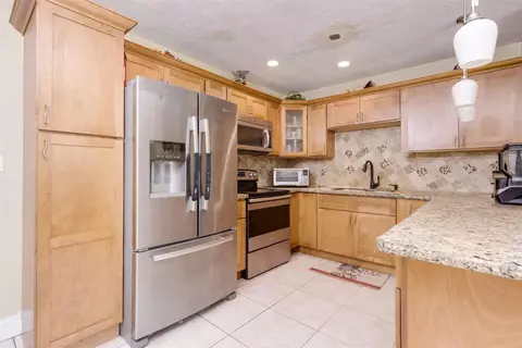 1610 SW 68th Ter, North Lauderdale, FL 33068