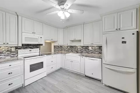 4950 E Sabal Palm Blvd #302, Tamarac, FL 33319