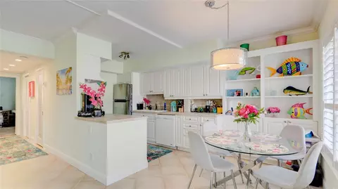 2811 NE 51st #5, Fort Lauderdale, FL 33308
