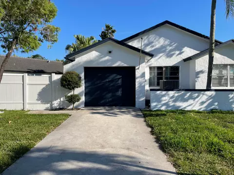 9020 Pine Springs Dr, Boca Raton, FL 33428