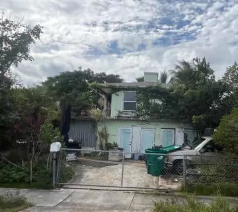 15730 SW 102nd Ct, Miami, FL 33157