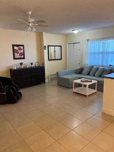 1351 N 12th Ct #9A, Hollywood, FL 33019