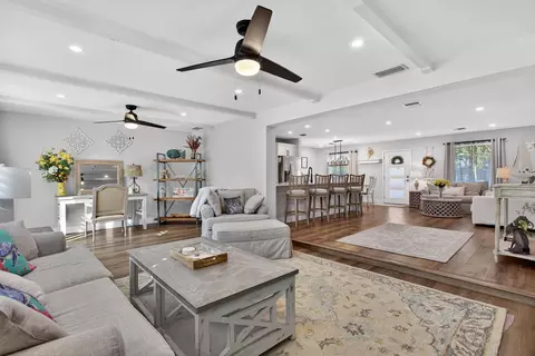 801 SE 9th Ave, Deerfield Beach, FL 33441