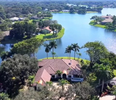 7600 Hyannis Ln, Parkland, FL 33067