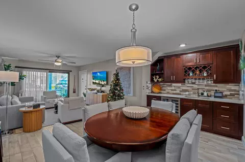 160 Cypress Clb #604, Pompano Beach, FL 33060