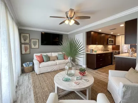 1015 SE 15th St #6D, Fort Lauderdale, FL 33316