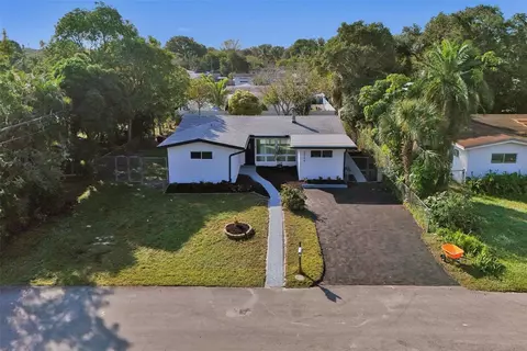 3024 SW 10th St, Fort Lauderdale, FL 33312
