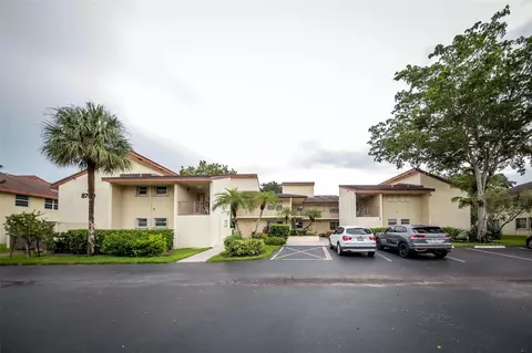 8760 Holly Ct #104, Tamarac, FL 33321