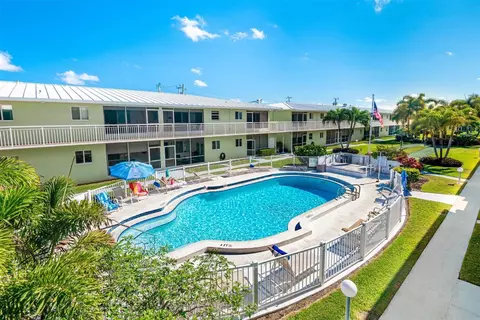 2100 NE 38th #236, Lighthouse Point, FL 33064