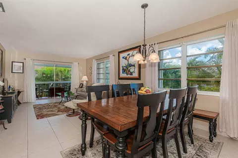 801 Pine Dr #21, Pompano Beach, FL 33060