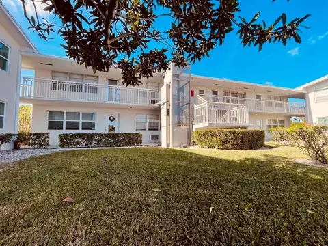 387 Chatham #387, West Palm Beach, FL 33417