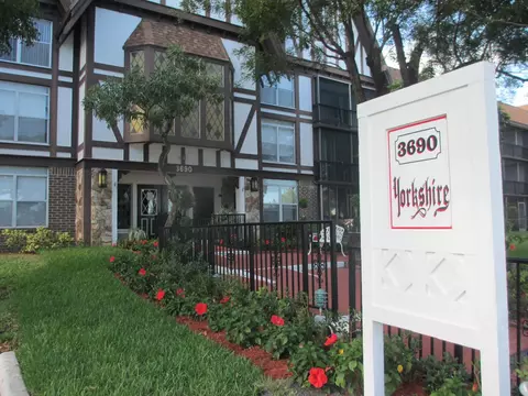 3690 Inverrary Dr #2C, Lauderhill, FL 33319