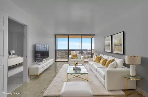 20335 W Country Club Dr #2210, Aventura, FL 33180