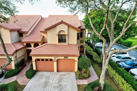 5219 Europa Dr #G, Boynton Beach, FL 33437