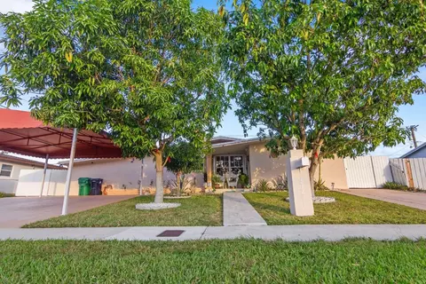 17211 SW 119th Ct, Miami, FL 33177