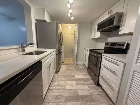 9777 Westview Dr #1114, Coral Springs, FL 33076