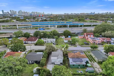 763 NW 41st St, Miami, FL 33127