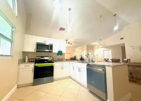 312 Bishop Rd, North Lauderdale, FL 33068