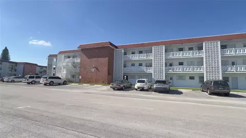1281 NW 43rd #106, Lauderhill, FL 33313