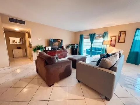 4311 NW 16th St #303B & 304B, Fort Lauderdale, FL 33313