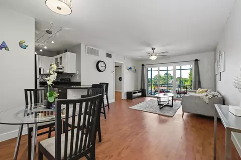 3000 NE 16th Ave #305, Oakland Park, FL 33334