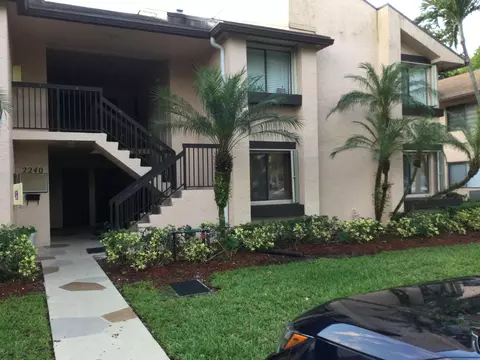 2240 SW 92 Ter #2402, Davie, FL 33324