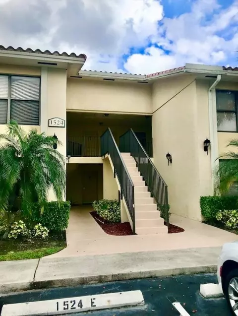 1524 Lake Crystal #C, West Palm Beach, FL 33411
