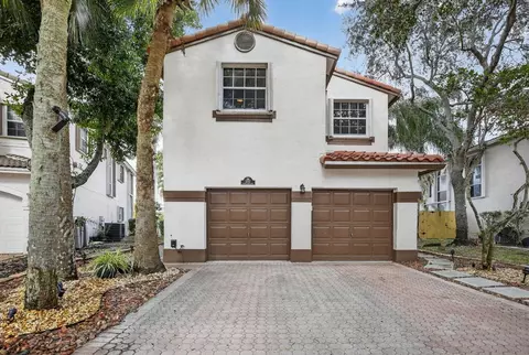 9861 Fairway Cv, Plantation, FL 33324