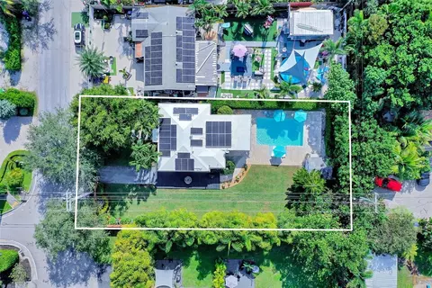 1345 NW 4th Ave, Fort Lauderdale, FL 33311