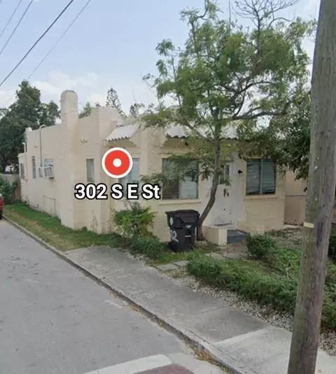 302 S E, Lake Worth Beach, FL 33460