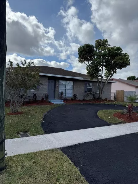 6558 NW 24th, Margate, FL 33063