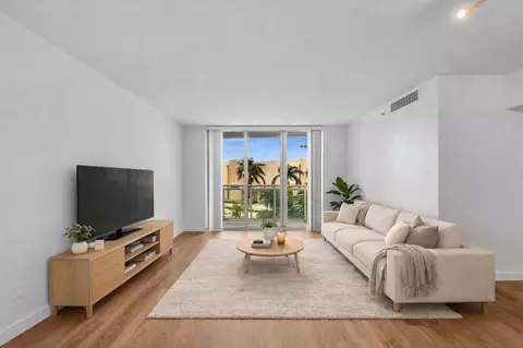 3001 S Ocean Dr #439, Hollywood, FL 33019