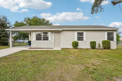 913 SE 8th St, Stuart, FL 34994