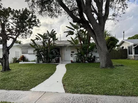 2120 N 34th, Hollywood, FL 33021
