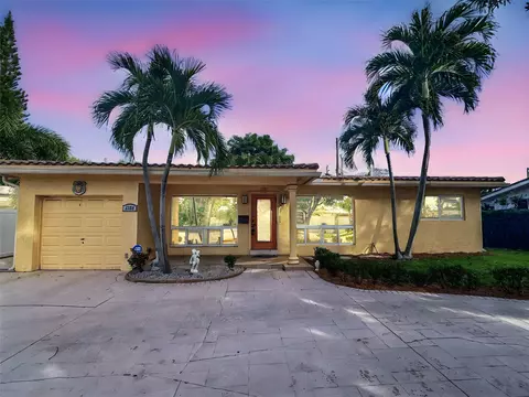 2936 NW 9th Ter, Wilton Manors, FL 33311
